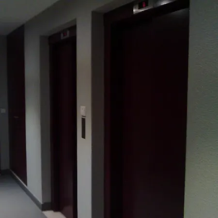 Apartment Telheiras 2 *